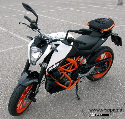 KTM Duke 390