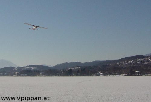 Modellflug am zugefrorenen Wörthersee