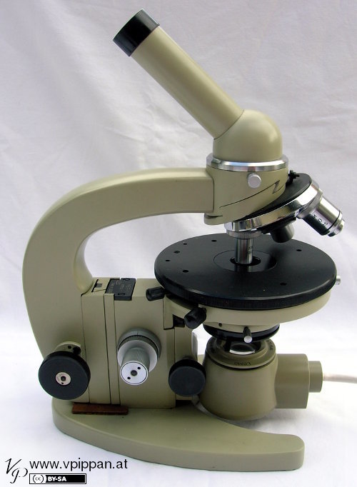 Biologisches Arbeitsmikroskop МБР-1