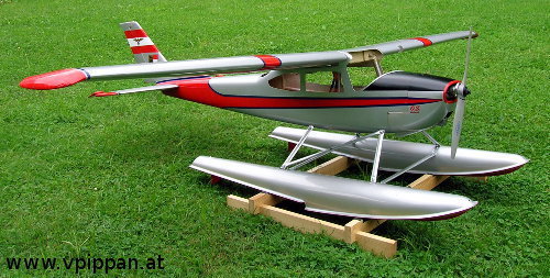 Cessna 182 Wasserflugzeug